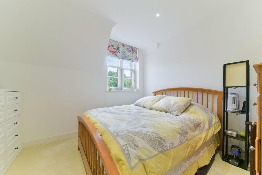Apartment in London - View 2