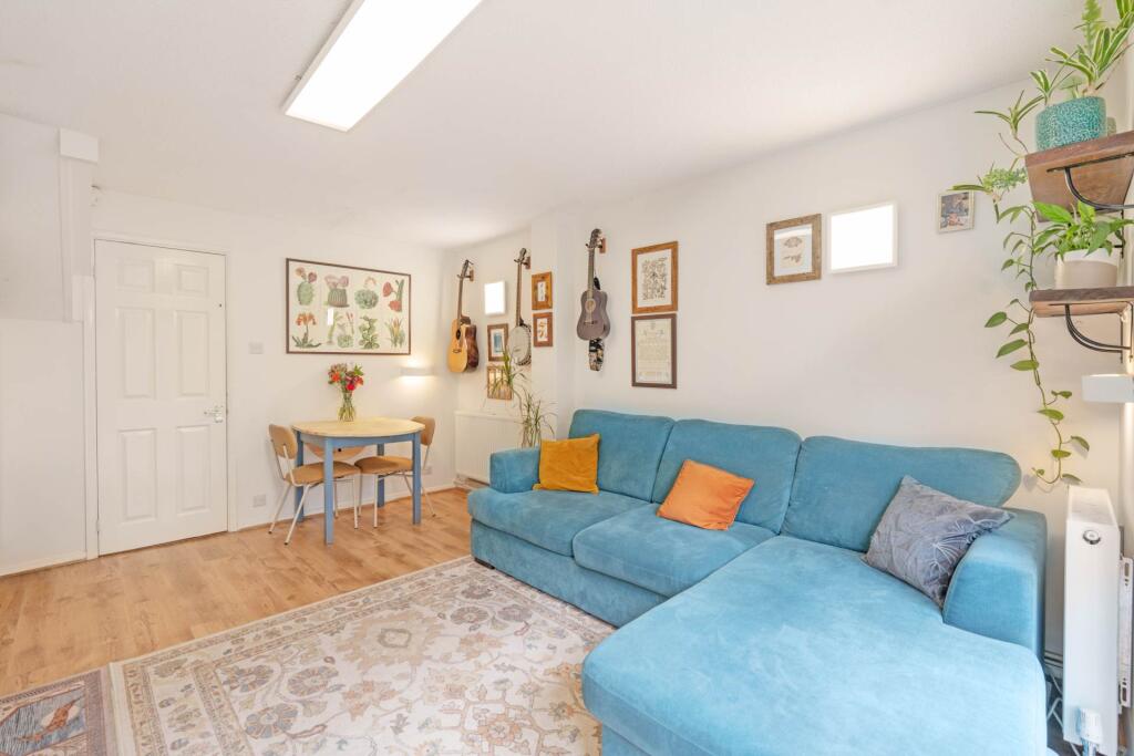 House in Kingston upon Thames - View 4
