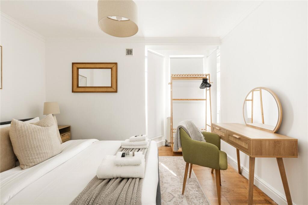Apartment in London - View 4