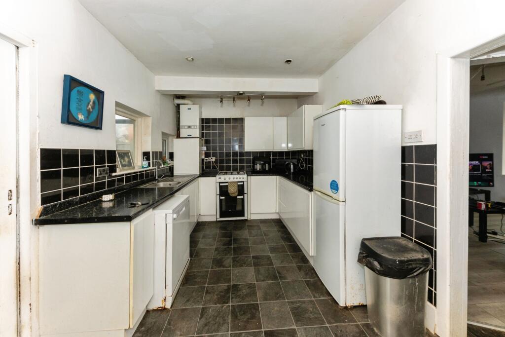 Campden Crescent, Cleethorpes, DN35 photo 3