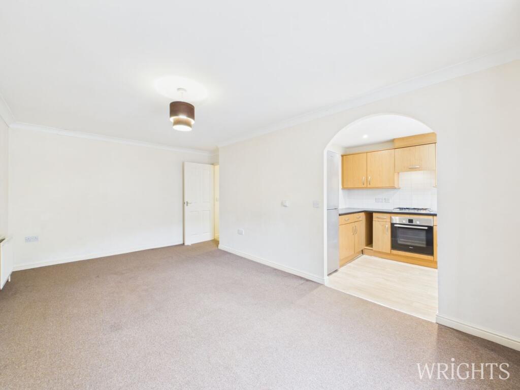 Apartment in Welwyn Hatfield, Hertfordshire - View 4