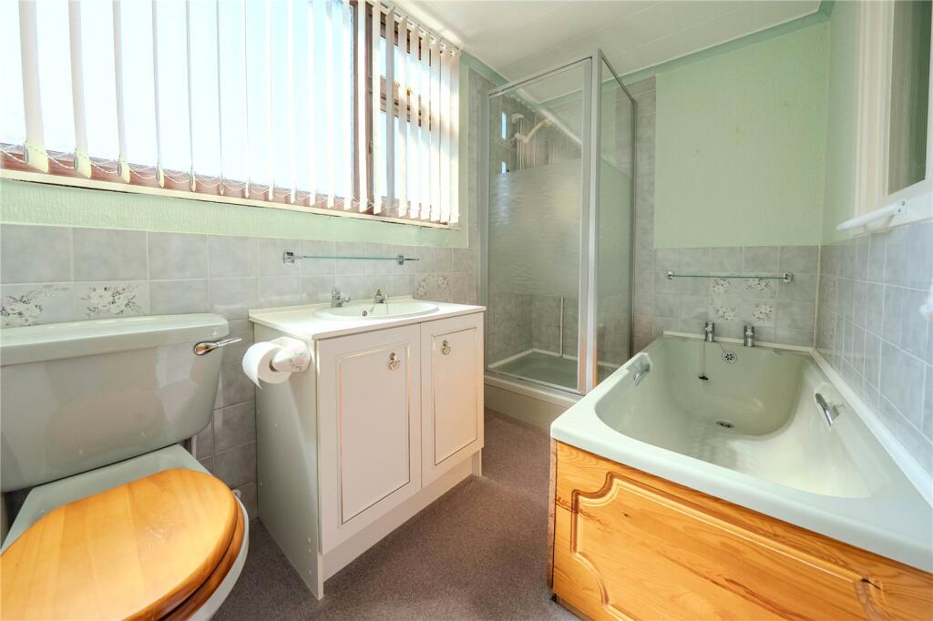 House in Pudsey, Bagley, Rodley - More