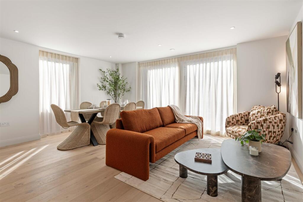 Apartment in Enfield - View 3