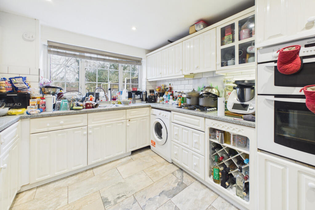 House in Dacorum, Highfield - View 4