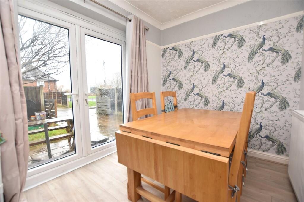 Appleby Place, Leeds, West Yorkshire photo 3