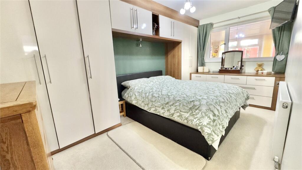 Rowan Tree Close, Wirral, Merseyside, CH49 photo 4