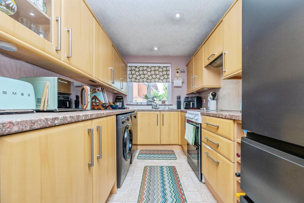 Redditch Road, Stoke Heath, Bromsgrove photo 4