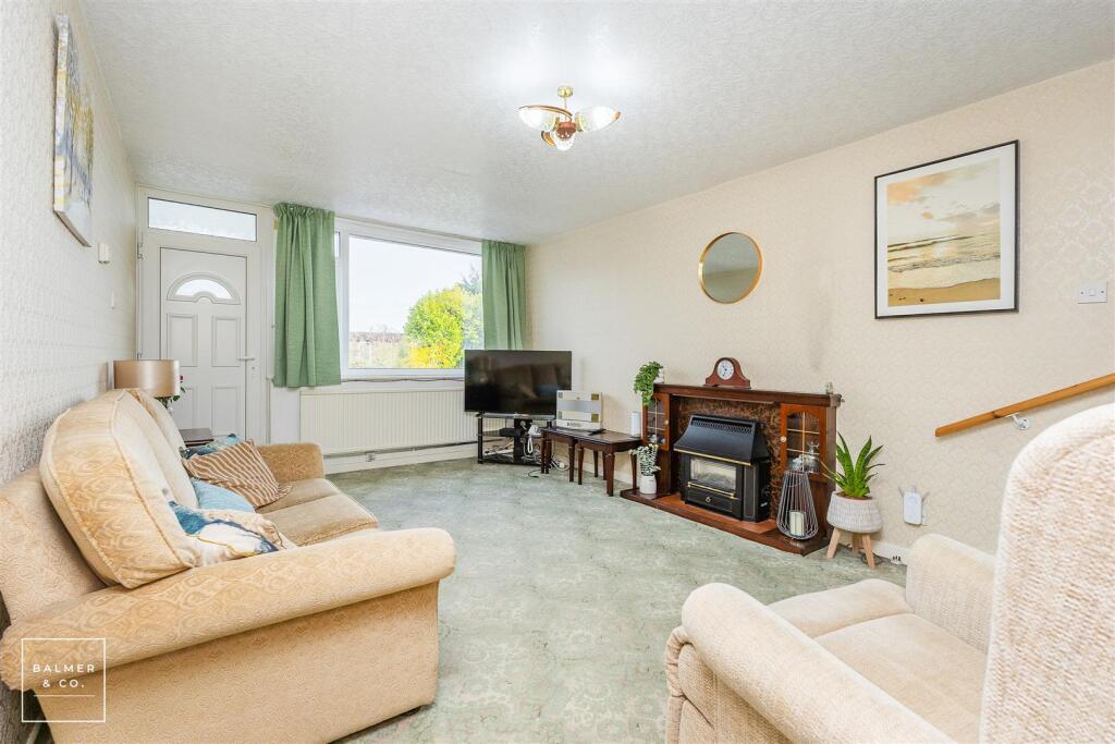 Marton Drive, Atherton, M46 photo 2