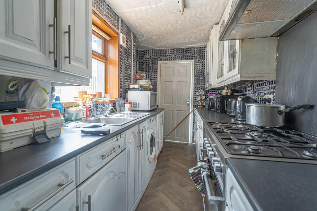 House in Birmingham, Winson Green - More
