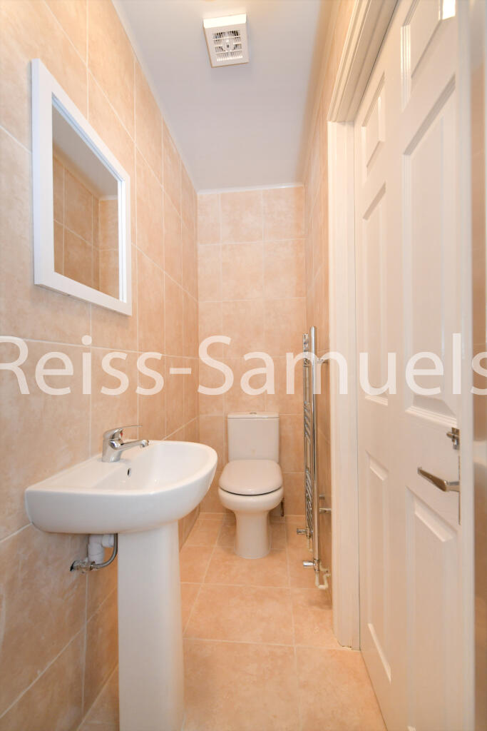 5 bedroom town house for rent