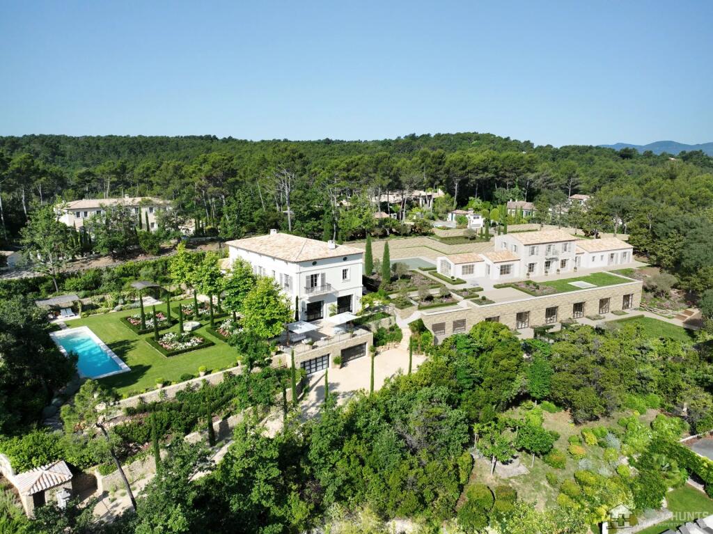 Main image of property: Provence-Alps-Cote d`Azur, Var, Tourrettes