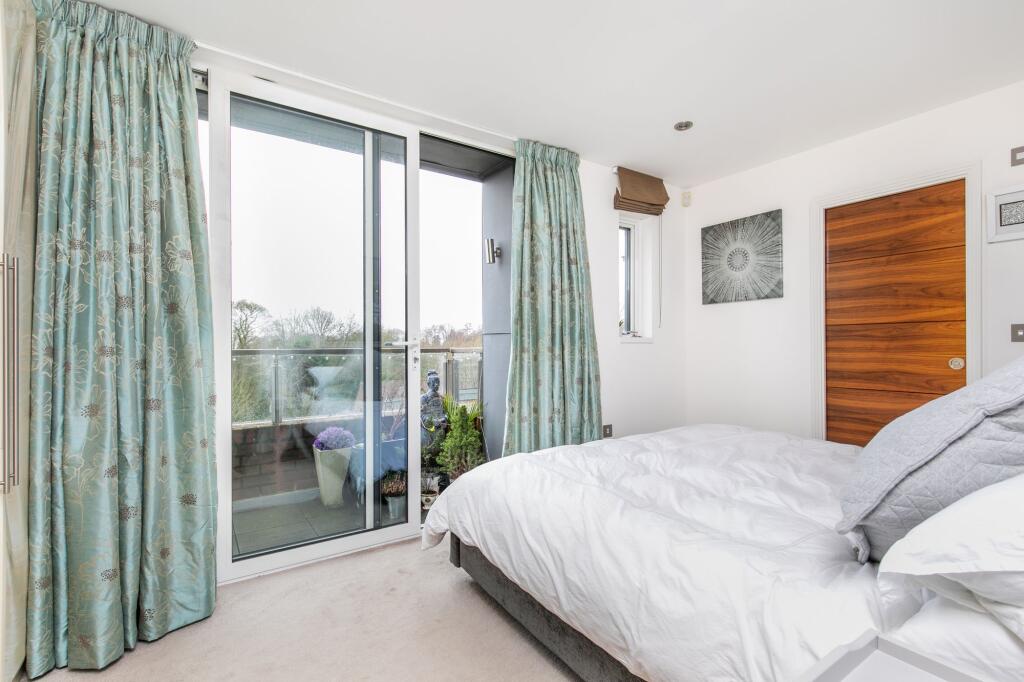 Apartment in Winchester, Sleepers' Hill - More