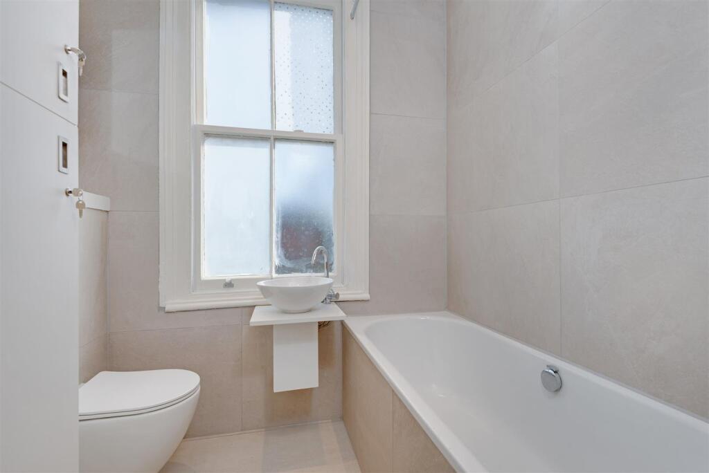 Apartment in London, South End Green, Belsize Park - More