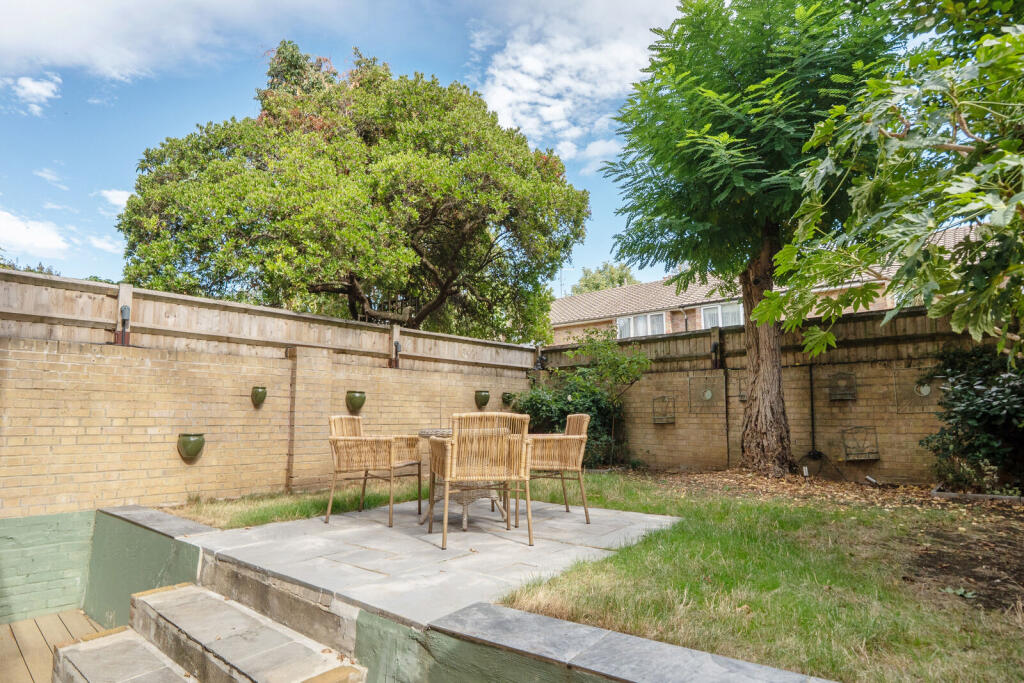 Apartment in London - View 4