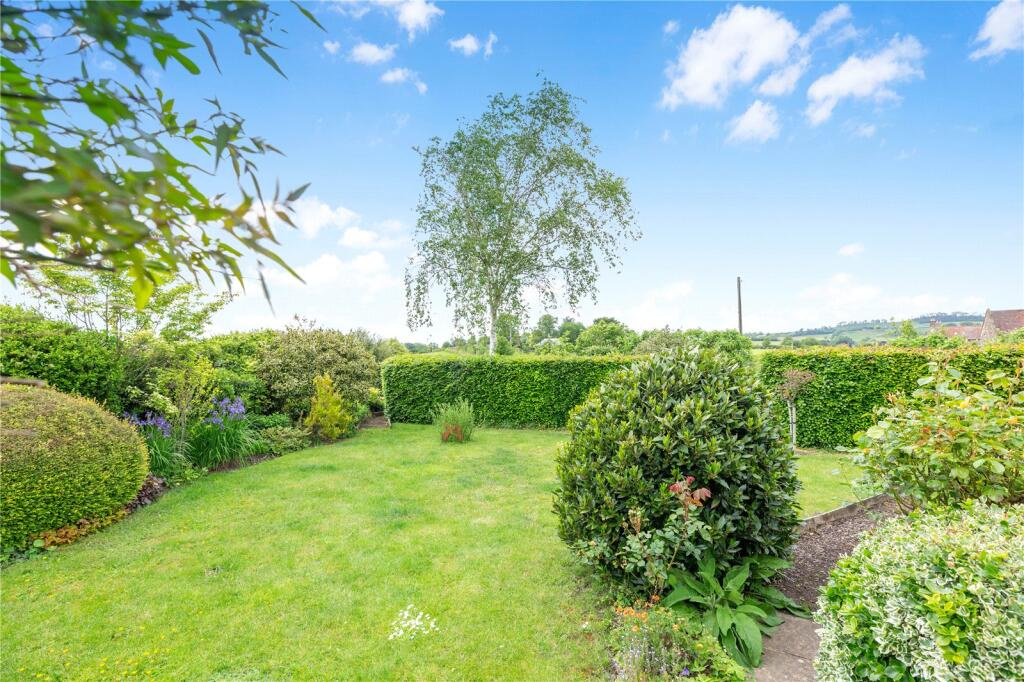 Dropping Lane, Bruton, Somerset, BA10 photo 4