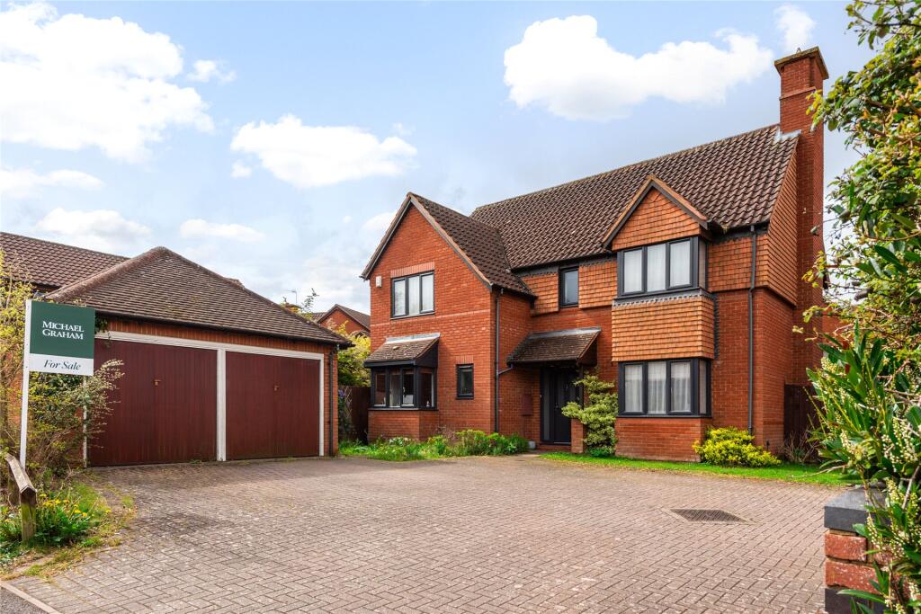 Main image of property: Linceslade Grove, Loughton, Milton Keynes, Buckinghamshire, MK5