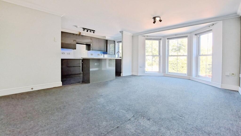 Apartment in Hastings, St Helen's - View 4