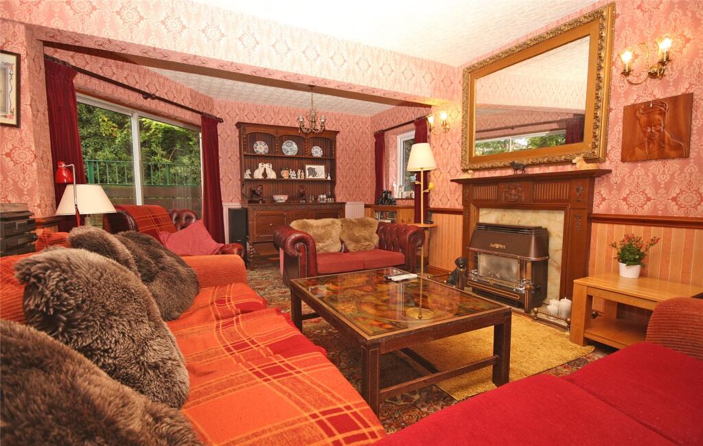 Victoria Drive, Bangor, Gwynedd, LL57 photo 4