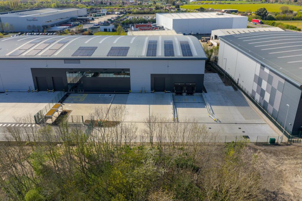Main image of property: Unit 3, AIR Heathrow, Staines Road, Feltham, TW14 8RX