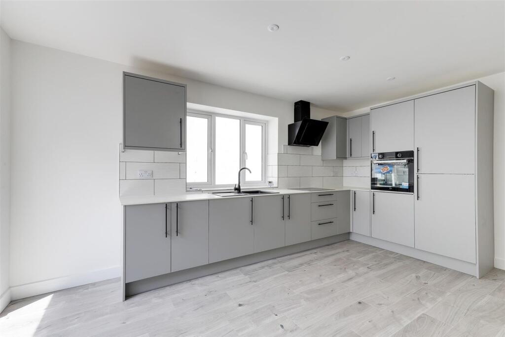 House in Nottingham - View 4