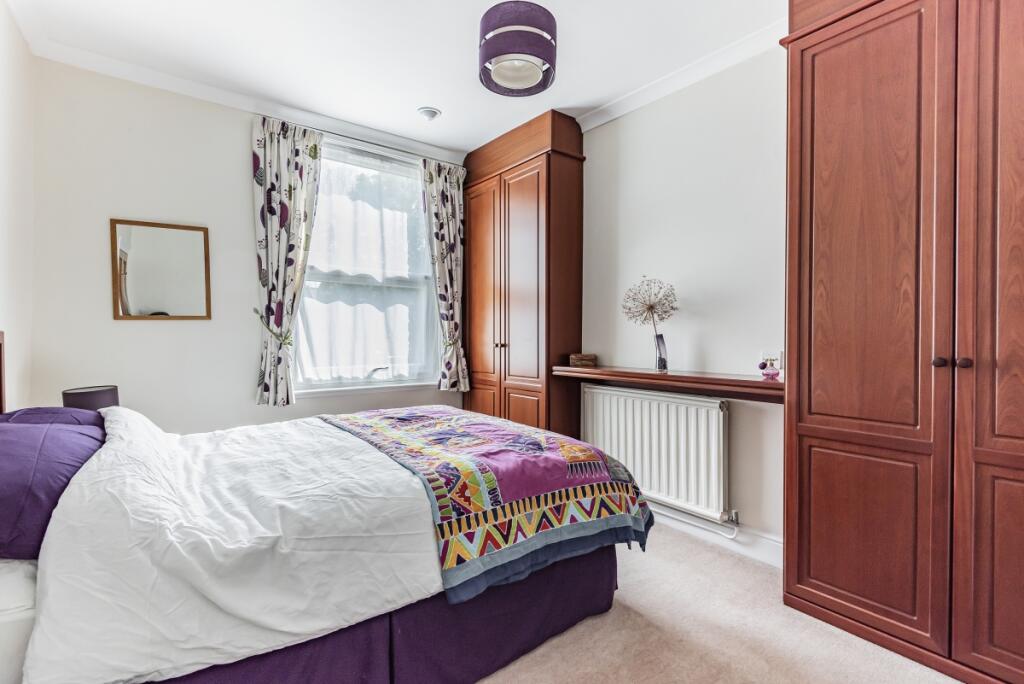 House in Bromley - View 5