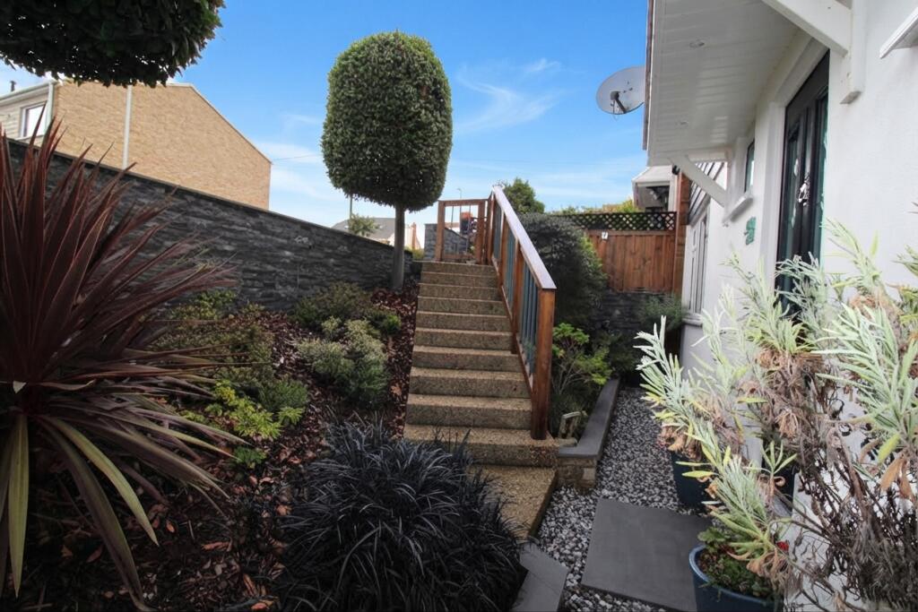 House in Southend-on-Sea - View 2