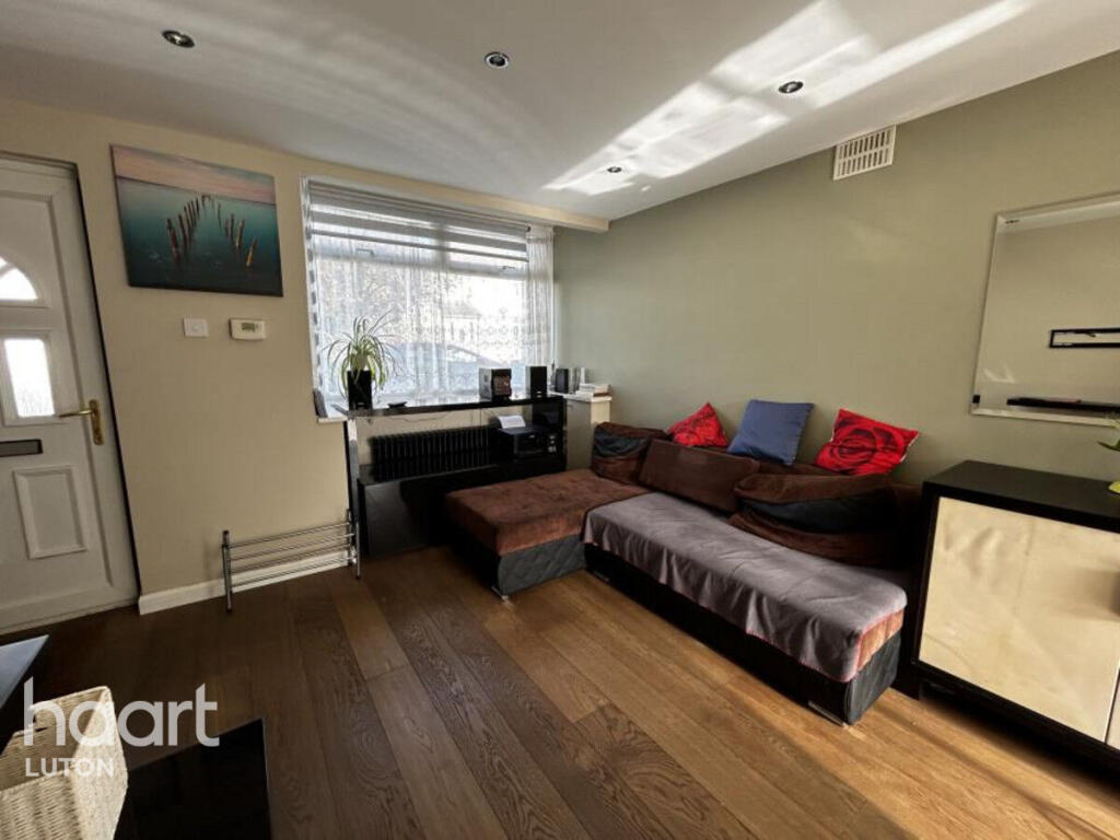 Main image of property: Third Avenue, Luton