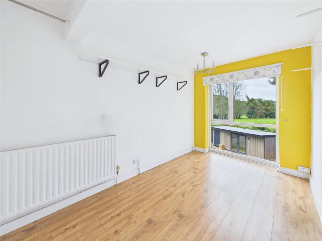 House in Sheffield, Beauchief - More