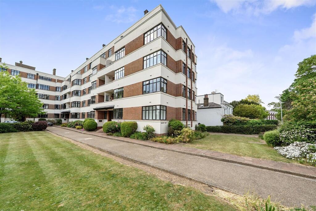 Main image of property: The Crescent, Surbiton