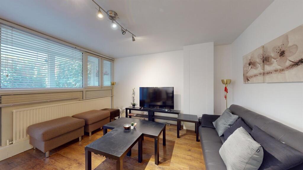 Apartment in London - View 5