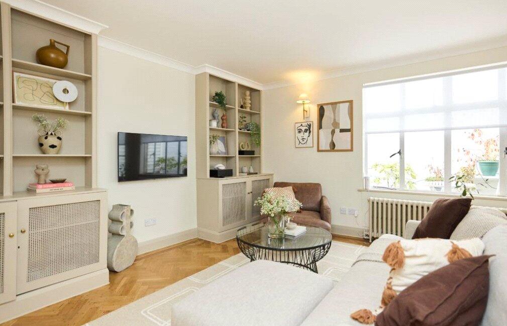 1-bed flat on Strathearn House, Strathearn Place, £625,000