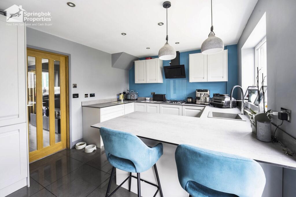 House in Bradford, West Yorkshire - View 5