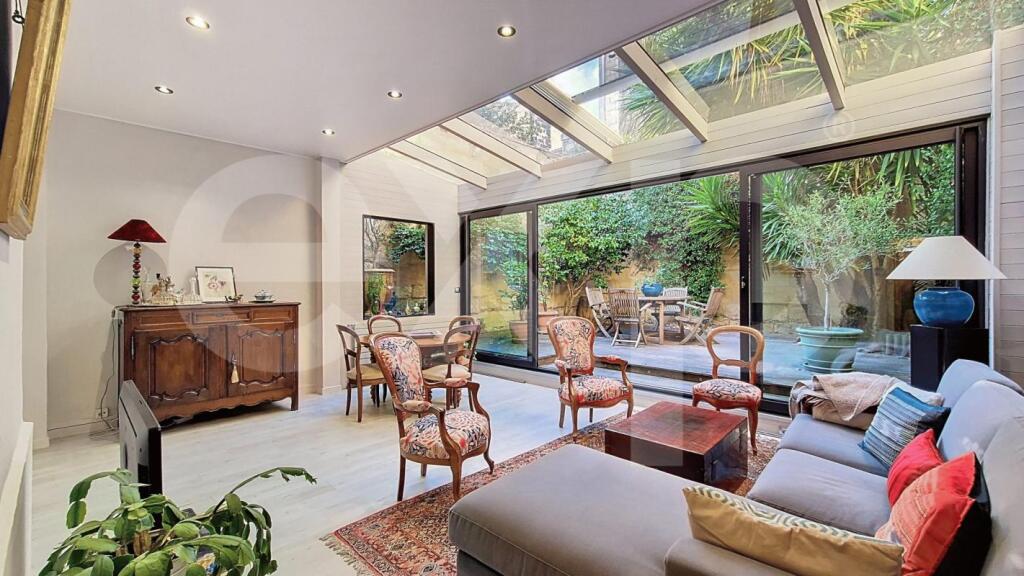 Main image of property: Aquitaine, Gironde, Bordeaux