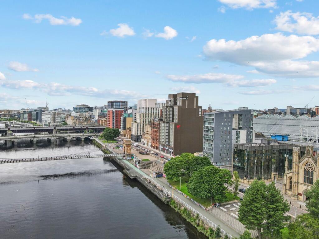 Apartment in Glasgow - View 2