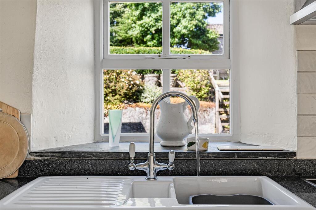 House in Plymouth, Camelford - More
