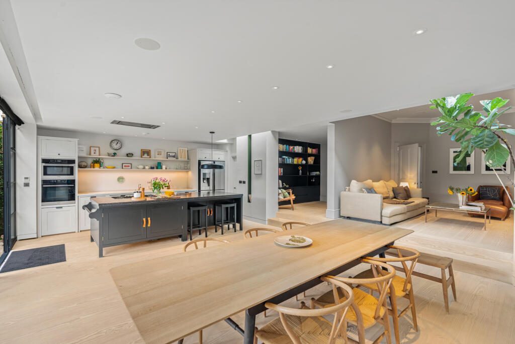 House in London - View 4