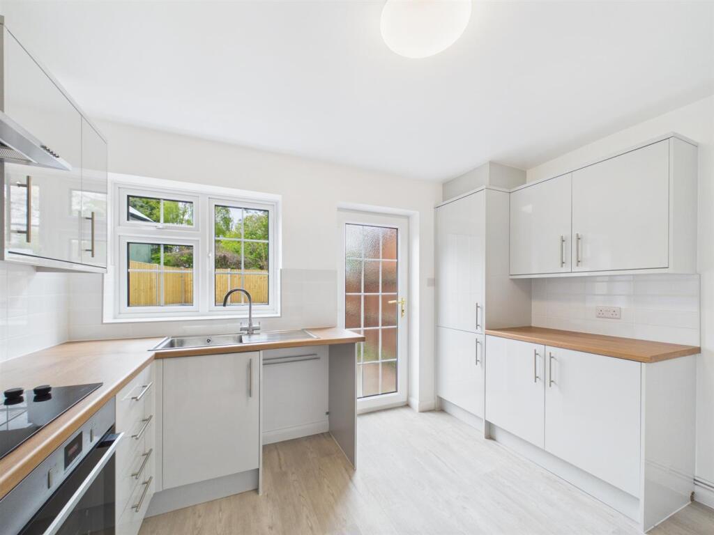 Chantry Close, Melbourne, DE73 8ET photo 4