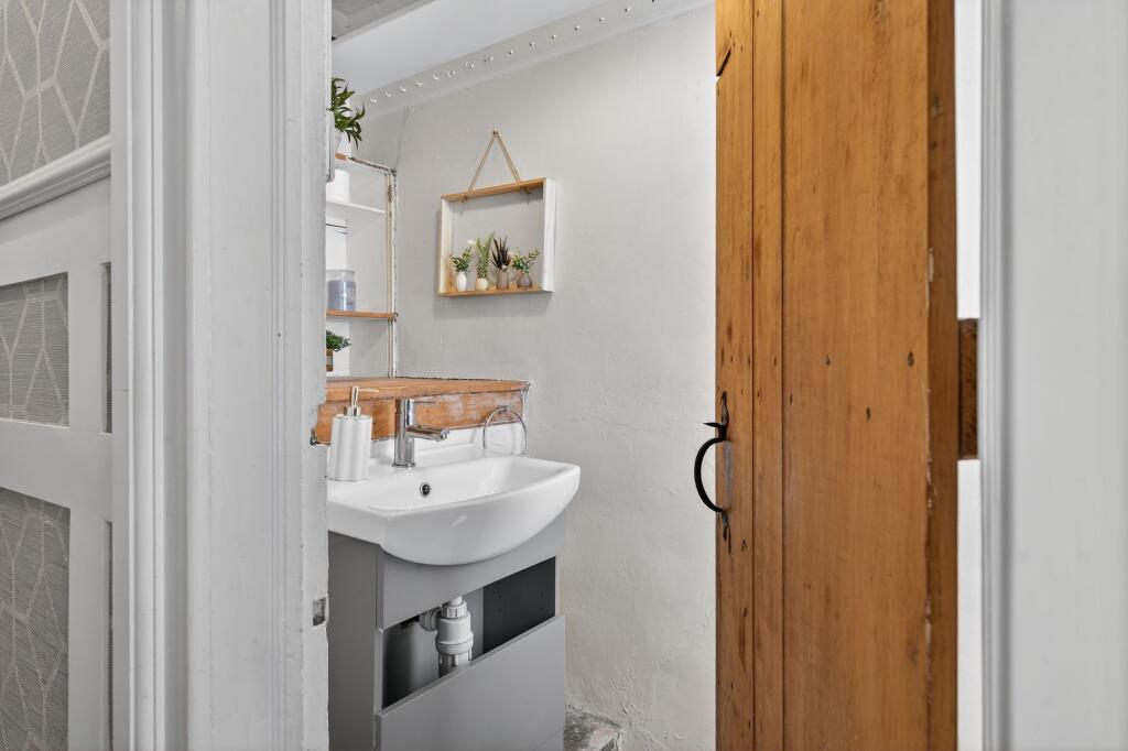 Additional image 20 of Edge End Lane, Nelson, BB9