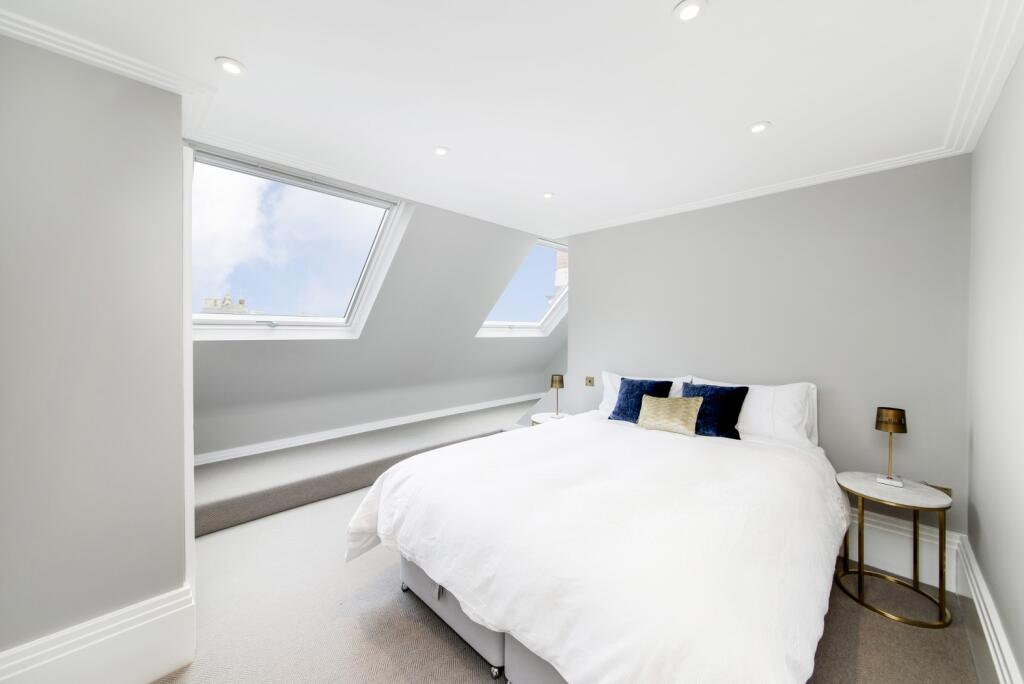 Apartment in London - View 4