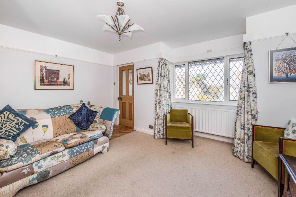 Limmer Lane, Felpham, Bognor Regis, West Sussex, PO22 photo 3