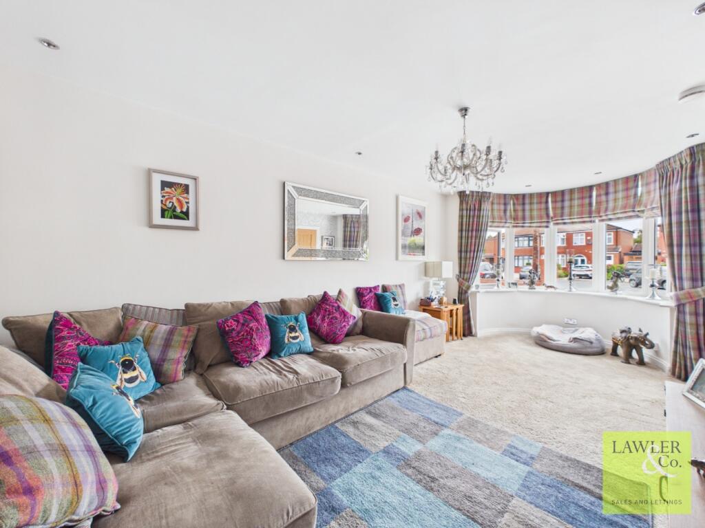House in Stockport, Greater Manchester - View 5