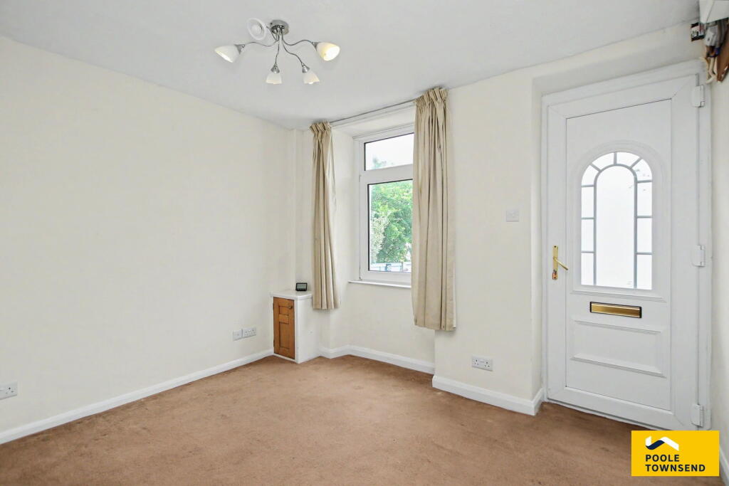 House in Lancaster, Dalton Town with Newton - View 4