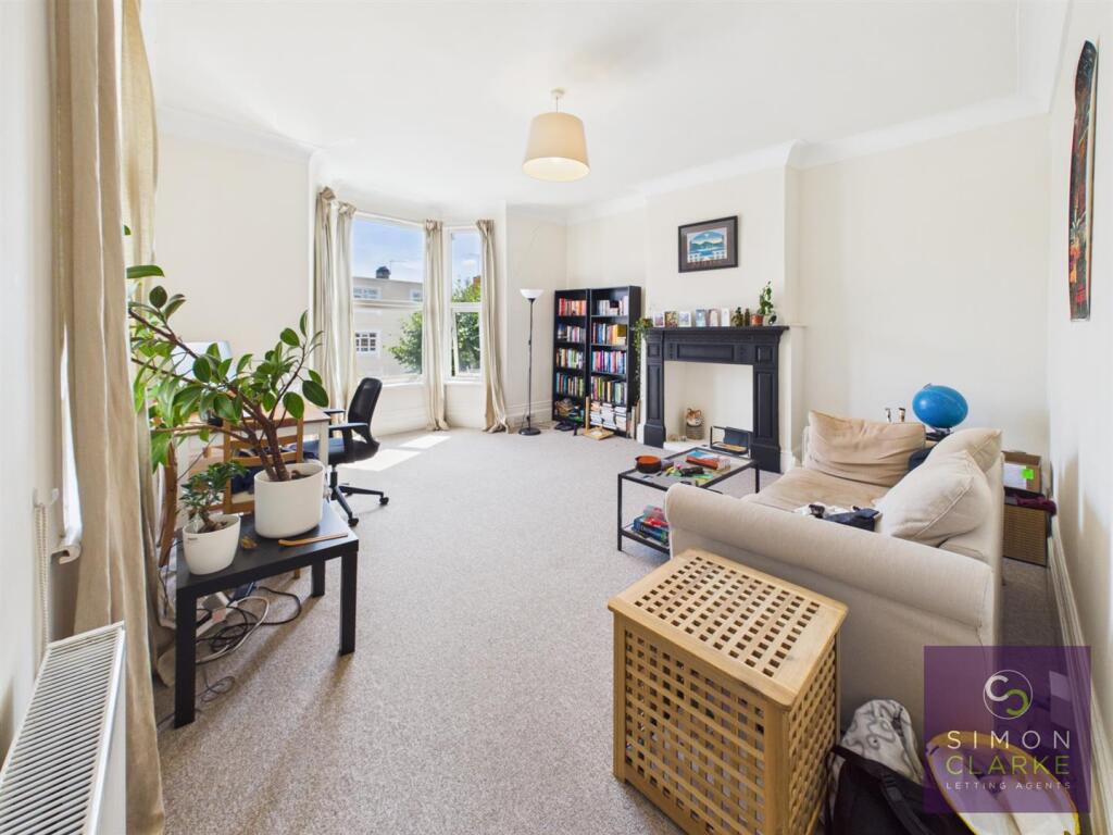 Main image of property: Holly Park Road, Friern Barnet, N11