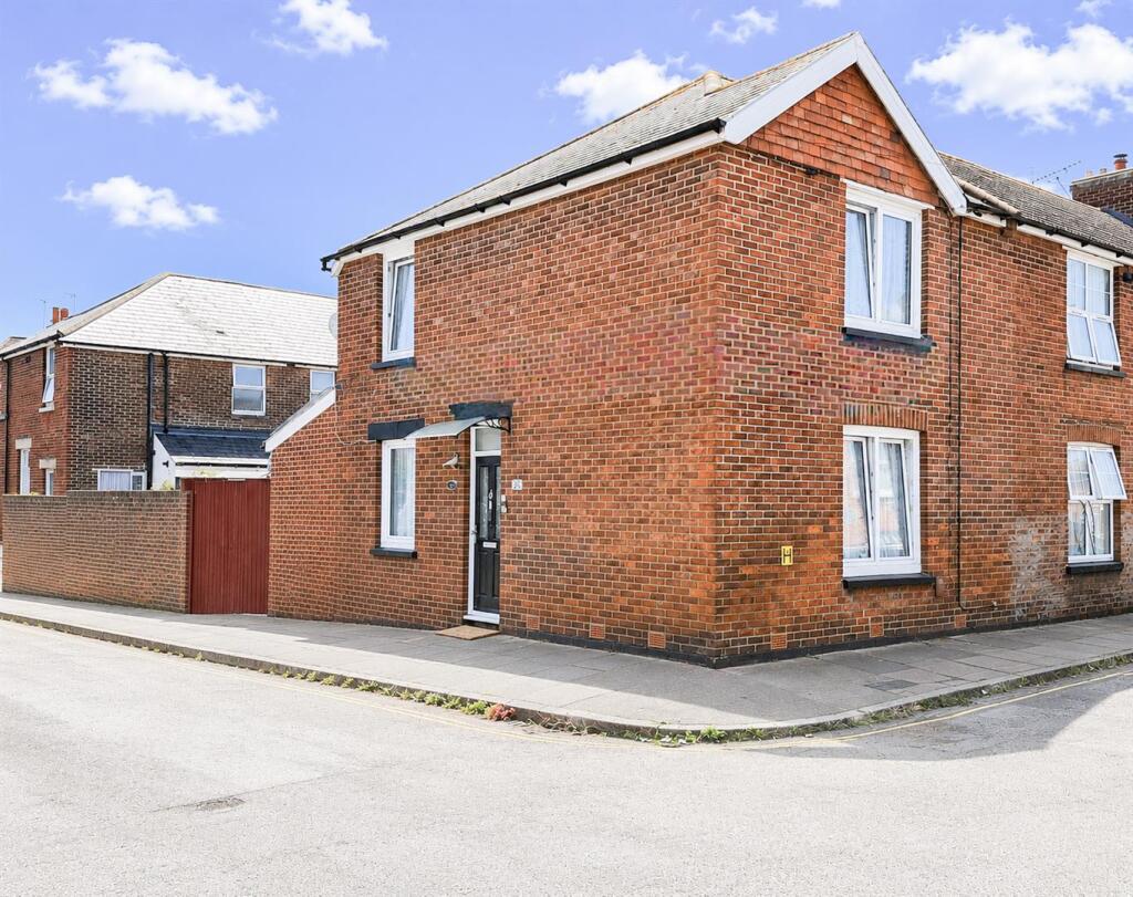 Main image of property: Oxford Road, Eastbourne, BN22 8EA