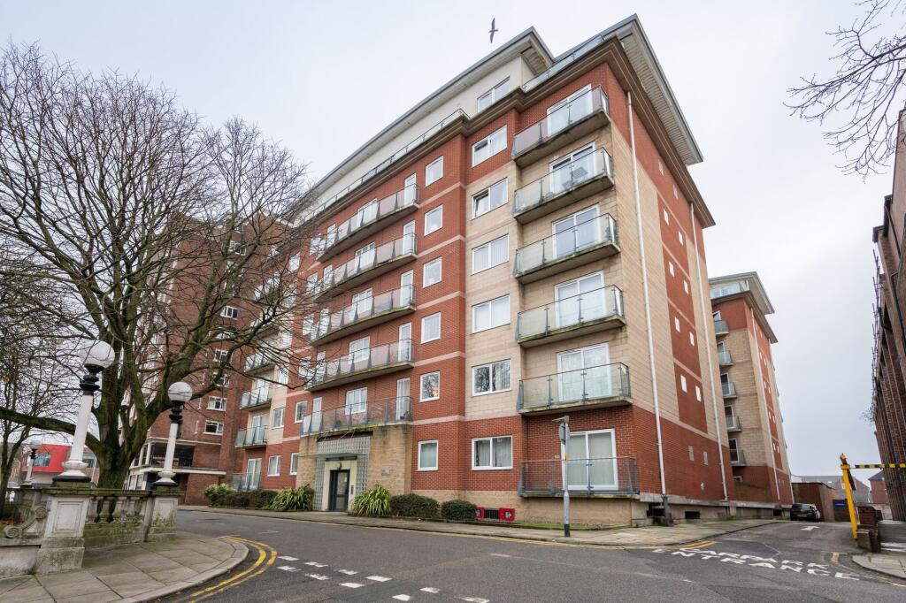 2-bed flat on 188, Lord Street, Southport, PR9, £195,000