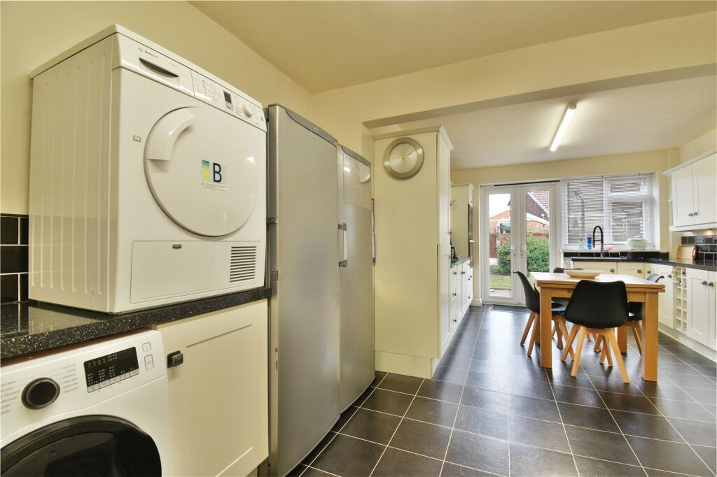 Fairview Road, Denton, Tameside, M34 photo 4