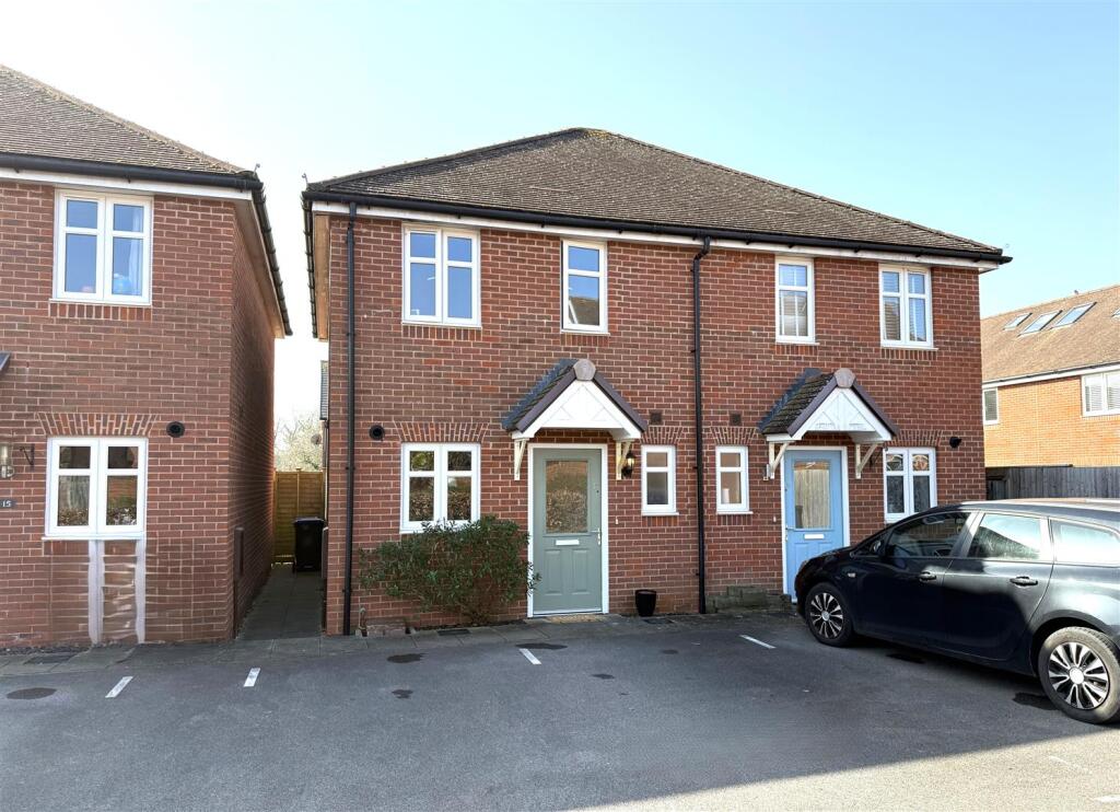 2-bed semi-detached on Oaksheath Gardens, Worthing, £325,000
