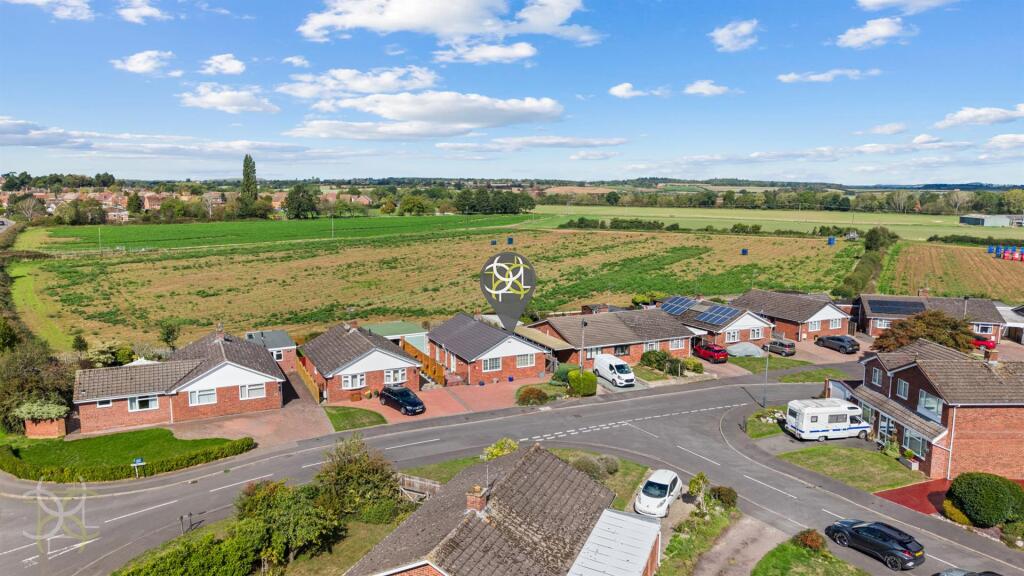 2-bed detached on Ban Brook Road, Salford Priors, Evesham, £375,000
