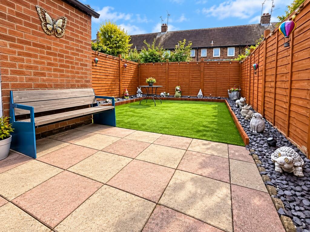 House in Hull - View 4
