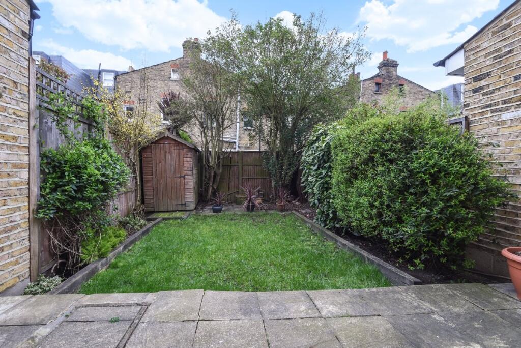 House in London - View 4